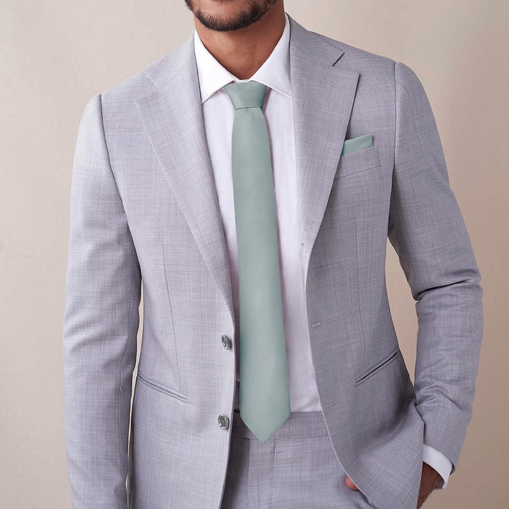 NWT - Gentleman’s Collection Matte Satin Skinny Tie - 58” - Dolphin Grey.
